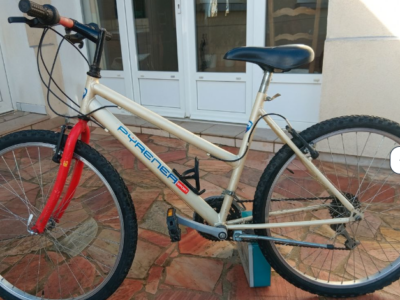 A saisir vélo de ville mixte pyrenea sport en 26 pouces