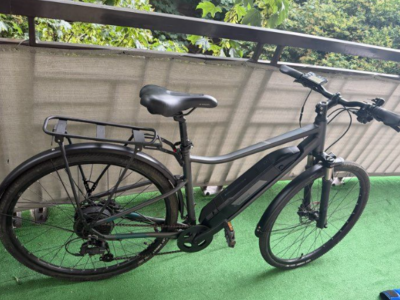 Vélo électrique tout chemin Riverside tout équipé