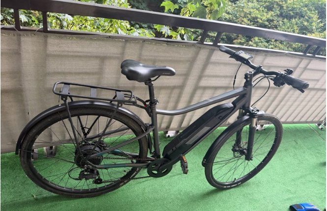 Vélo électrique tout chemin Riverside tout équipé