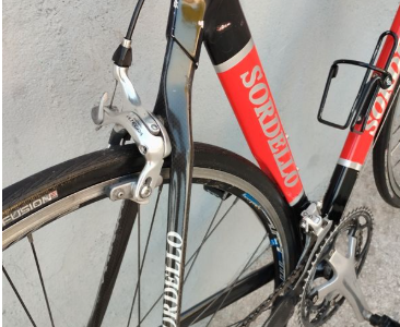 Vélo route en carbone et alu