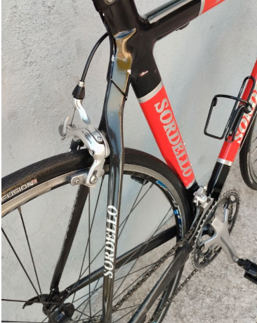 Vélo route en carbone et alu