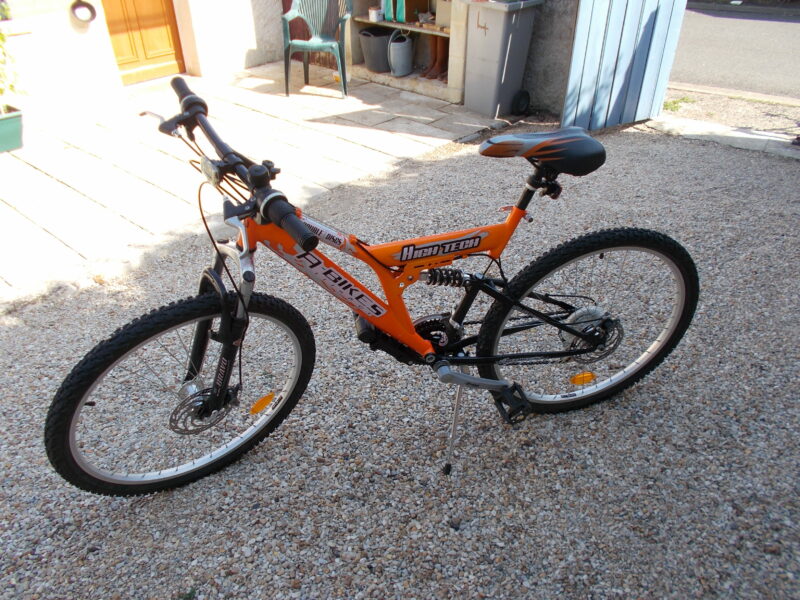 vend vtt vtc a-bikes lliance 2024 26p et 21v freins a disques
