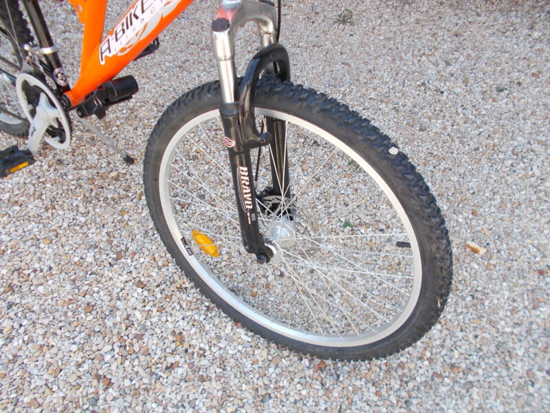 vend vtt vtc a-bikes lliance 2024 26p et 21v freins a disques