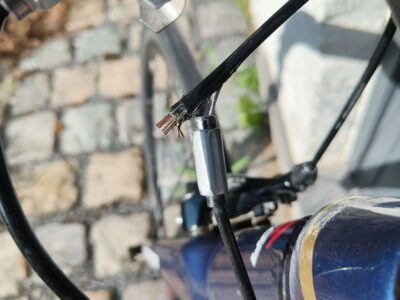 Vélo de route à réparer