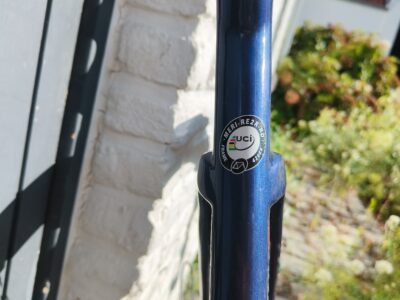 Vélo de route à réparer